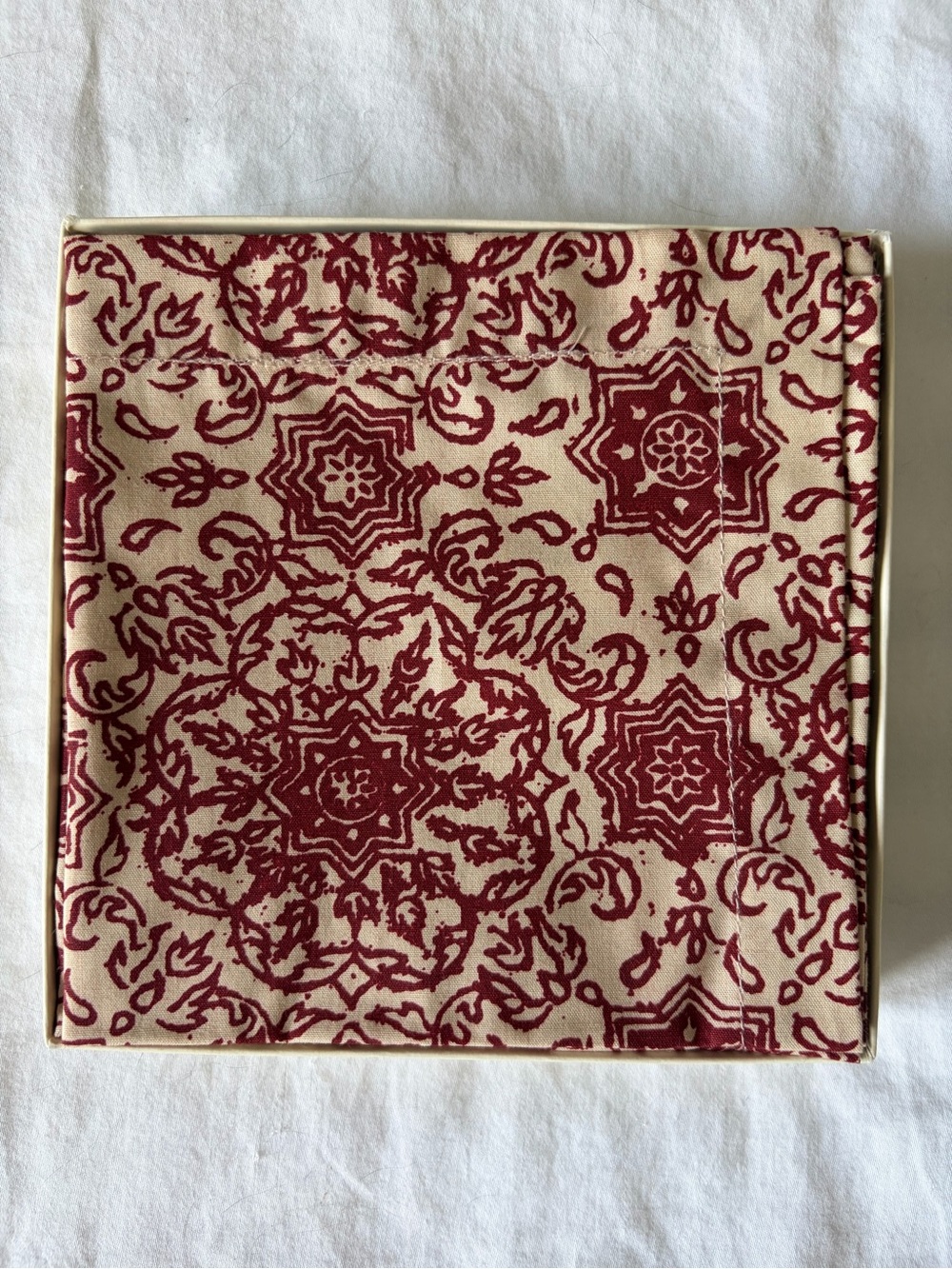 Pottery Barn Set of 8 Cotton Cloth Cocktail Napkins 10x10 New in Box Batik